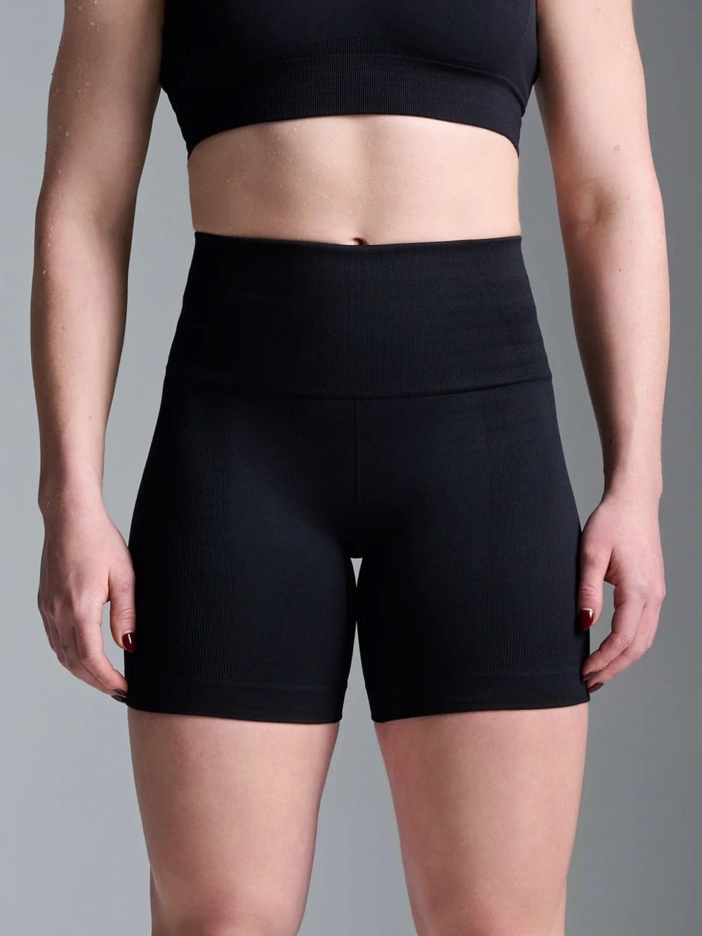 🔥 LNDR High Rise Chisel 6” Short BLACK